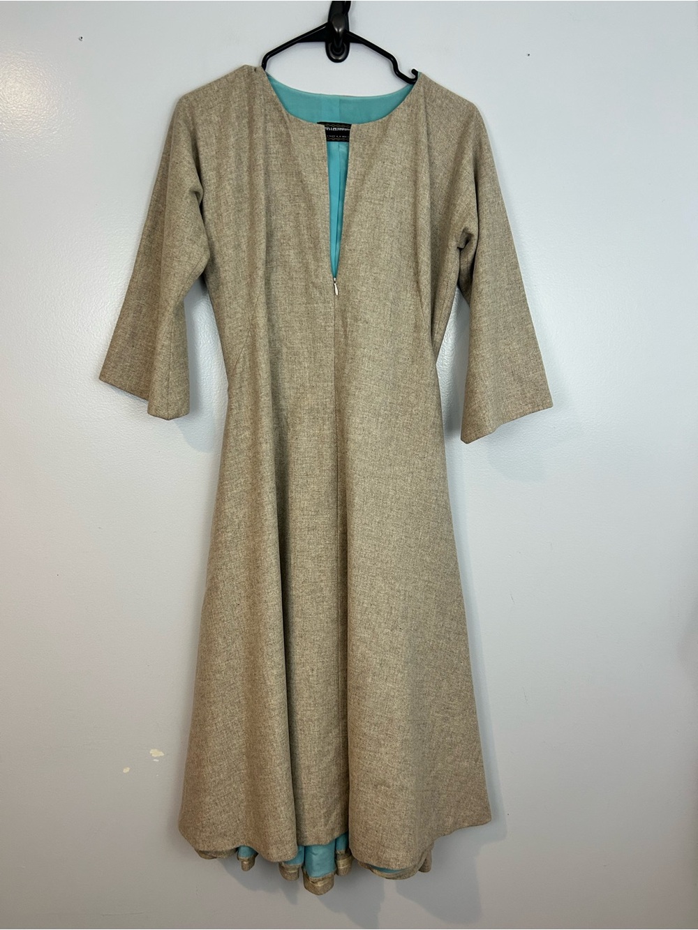 Vintage Tracy Feith 100% Wool Tan Split Neck Fit & Flar Bell Sleeve Midi Dress 2